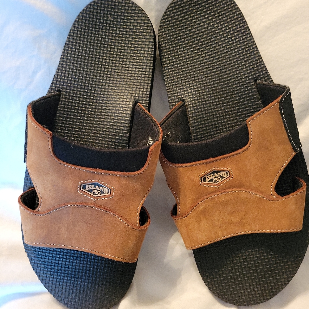 Island Slipper Pro Flip Flops Size 9 Mens Hawaii Black Thong Sandals.